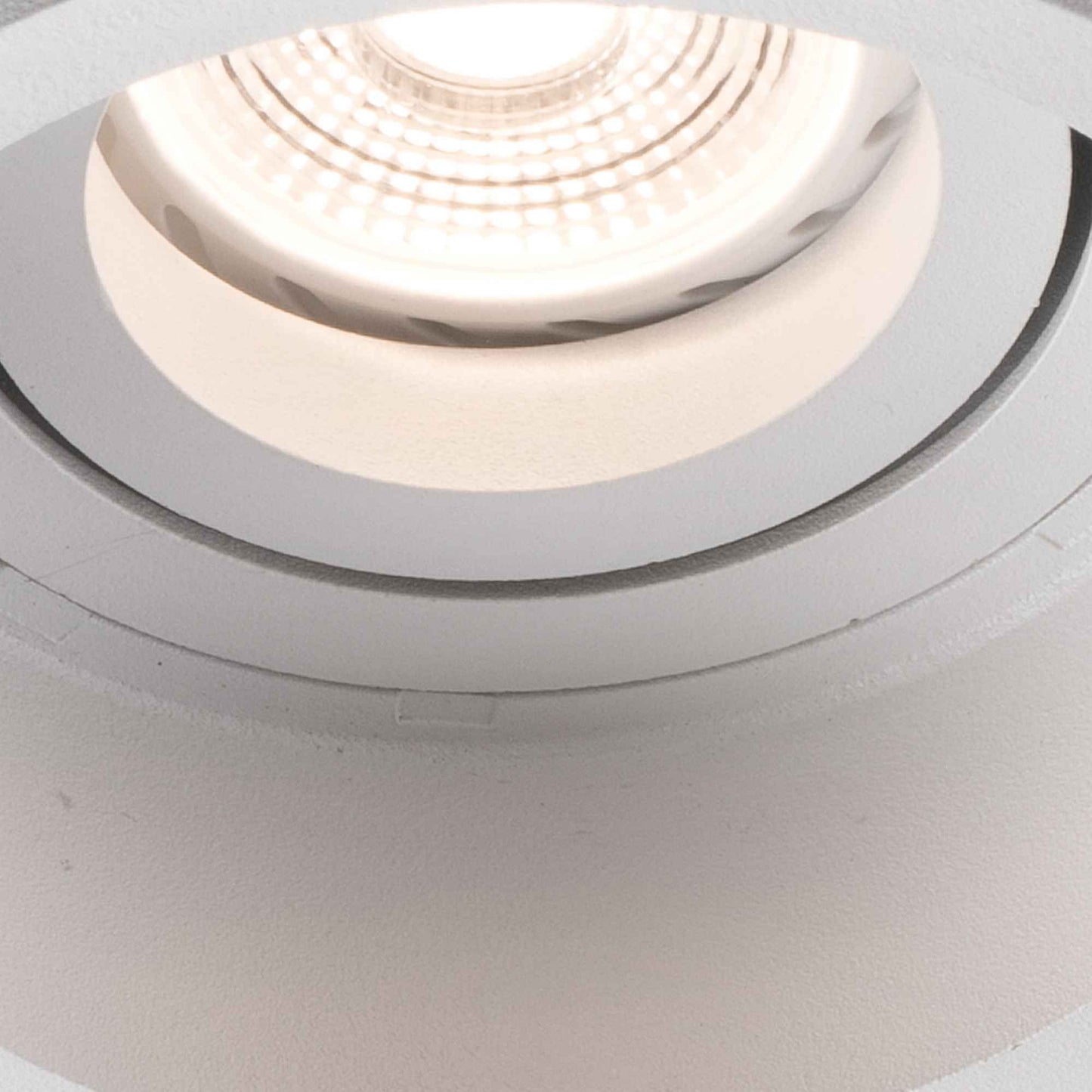 Spot encastrable orientable HYDE rond blanc – Éclairage intérieur design